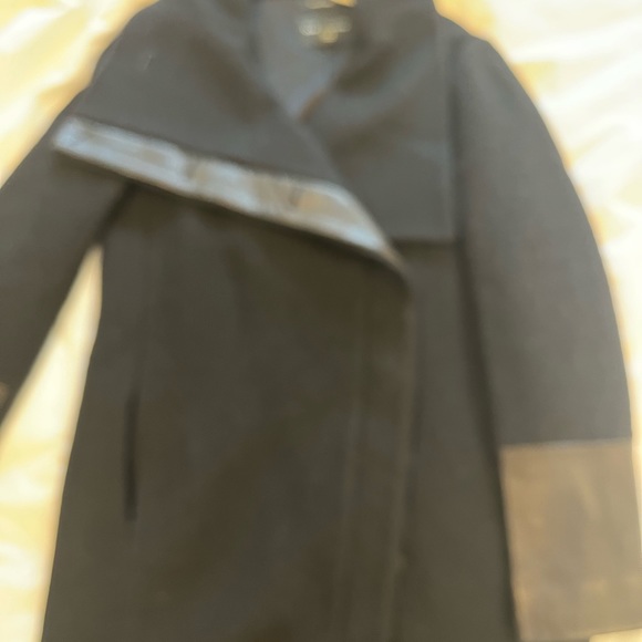 Club Monaco Coat with leather trim - Picture 9 of 9